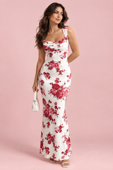 Vestido comprido branco florido com decote quadrado