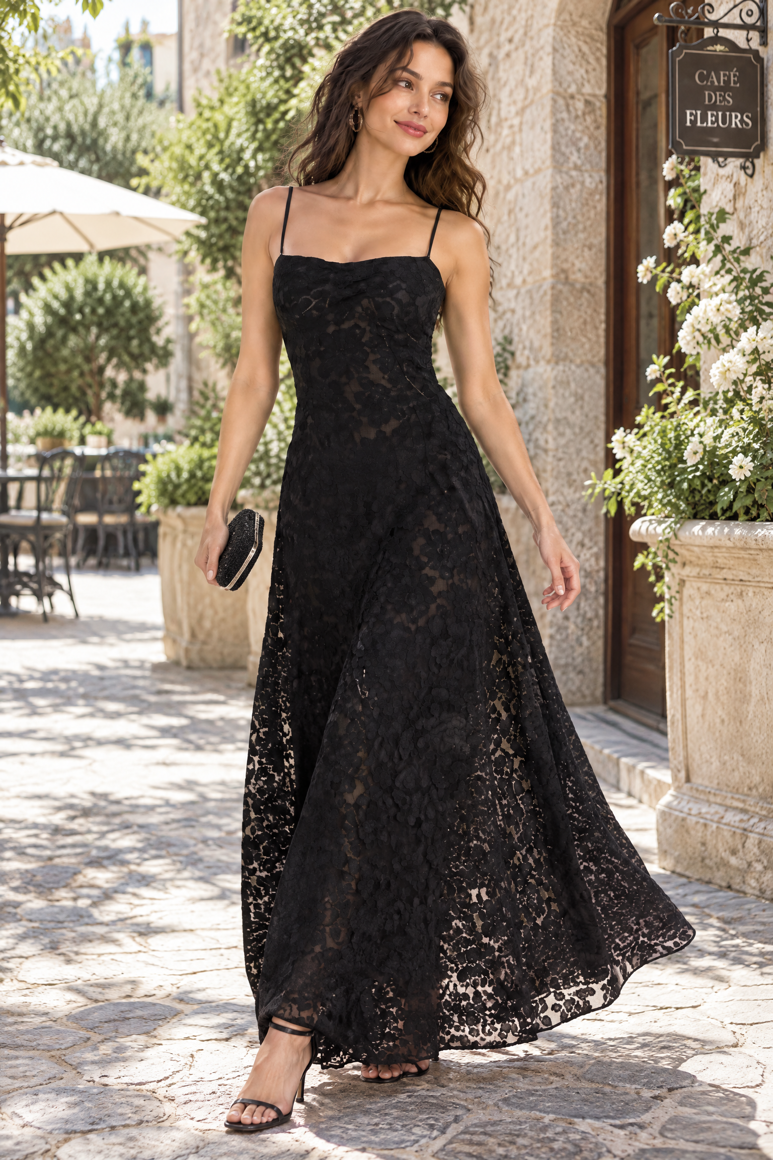 Robe longue fleurie noire | Photo lifestyle | Lounelle Paris