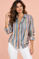 Camisa oversized azul com estampado paisley