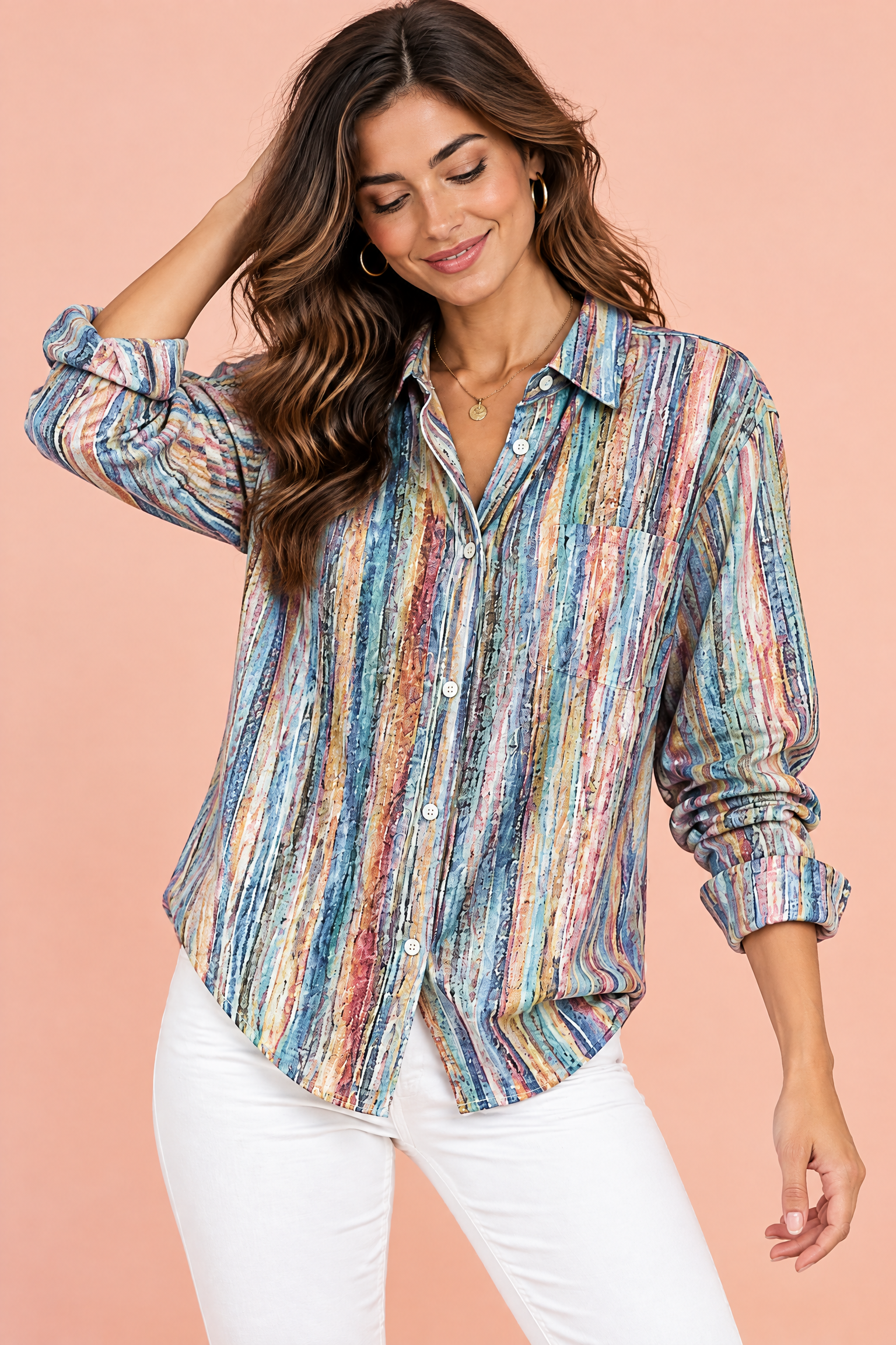 Chemise oversize bleue à imprimé cachemire | Vue rapprochée | Lounelle Paris