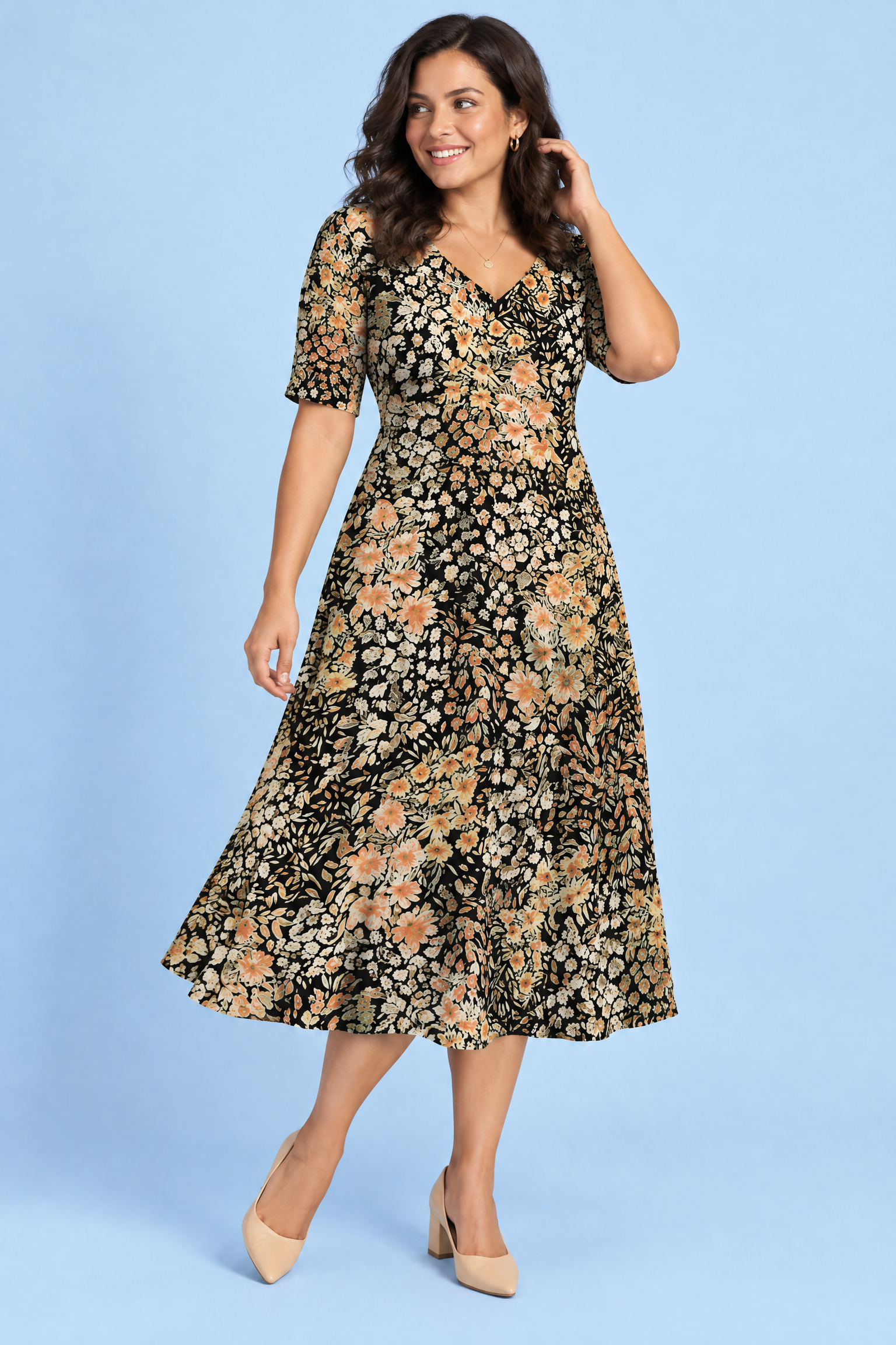 Robe longue noire à col V | Porté sur une autre silhouette | Lounelle Paris