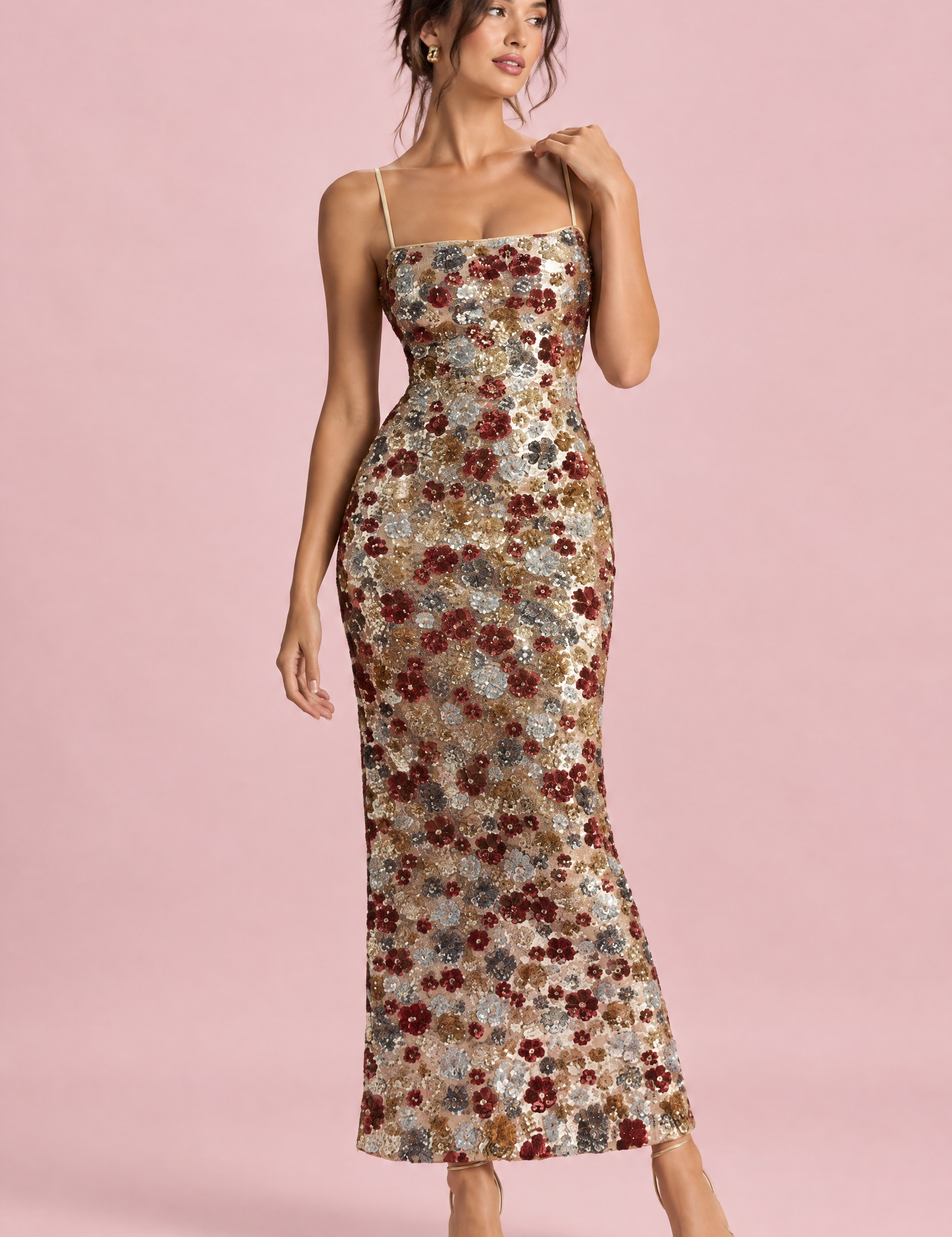 Robe courte dorée ornée de sequins à motifs floraux, à col rond | Vue de face | Lounelle Paris