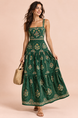 Vestido comprido verde floresta com estampado floral e saia em camadas