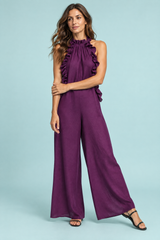 Vestido comprido roxo com folhos e decote halter
