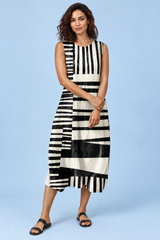 Vestido midi preto às riscas sem mangas