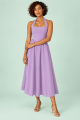 Vestido midi lilás evasé com decote halter