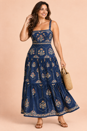 Robe longue bleu marine fleurie à volants | Porté sur une autre silhouette | Lounelle Paris
