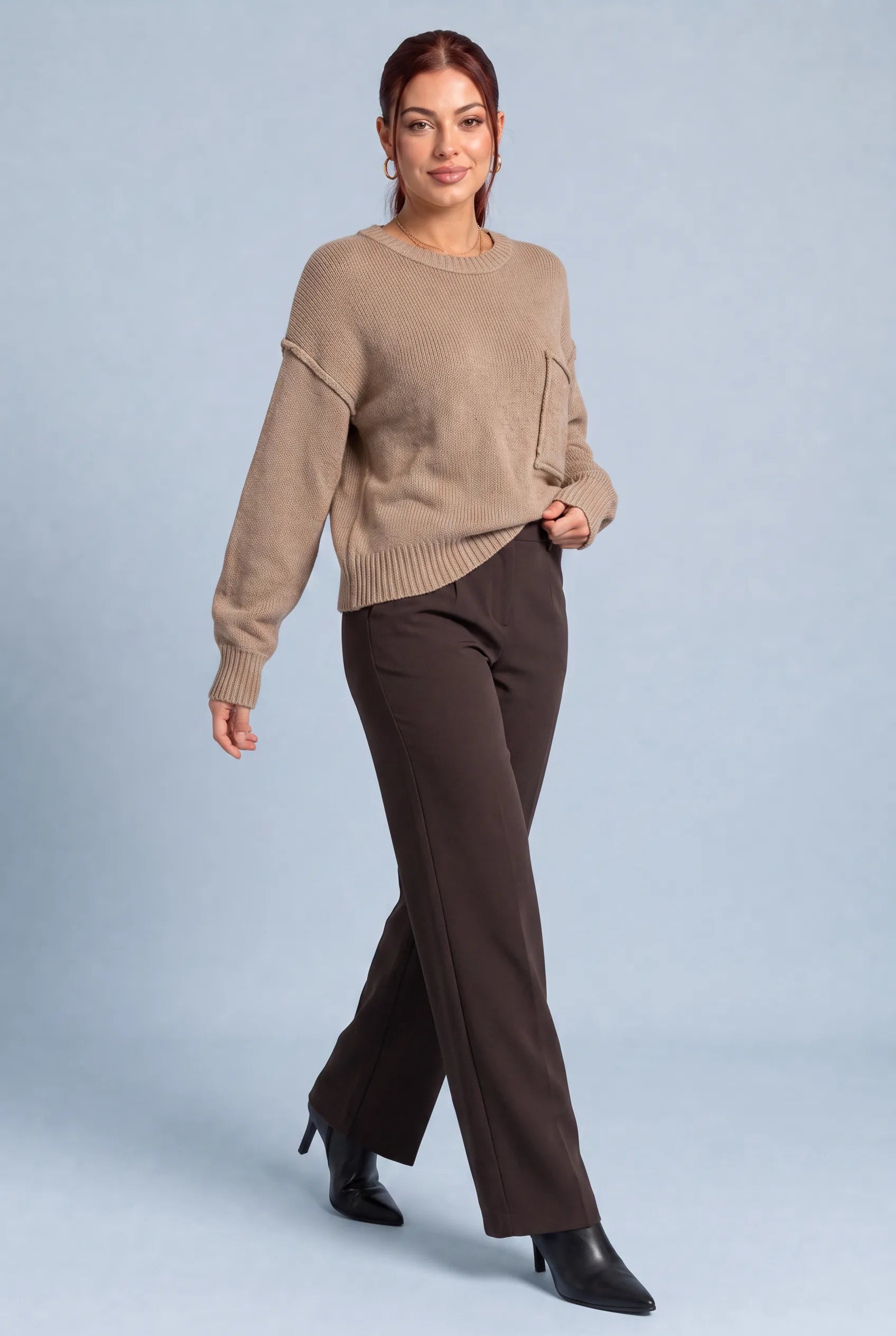 Pull ample à poche poitrine | Vue en mouvement | Lounelle Paris