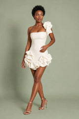 Vestido bustier assimétrico com folho