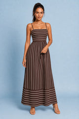 Vestido longo bege listrado de costas nuas