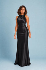 Vestido longo costas nuas gola halter