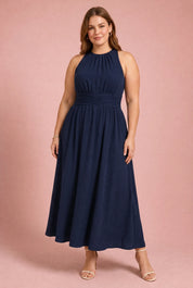 Robe longue fluide taille drapée | Porté sur une silhouette plus ronde | Lounelle Paris