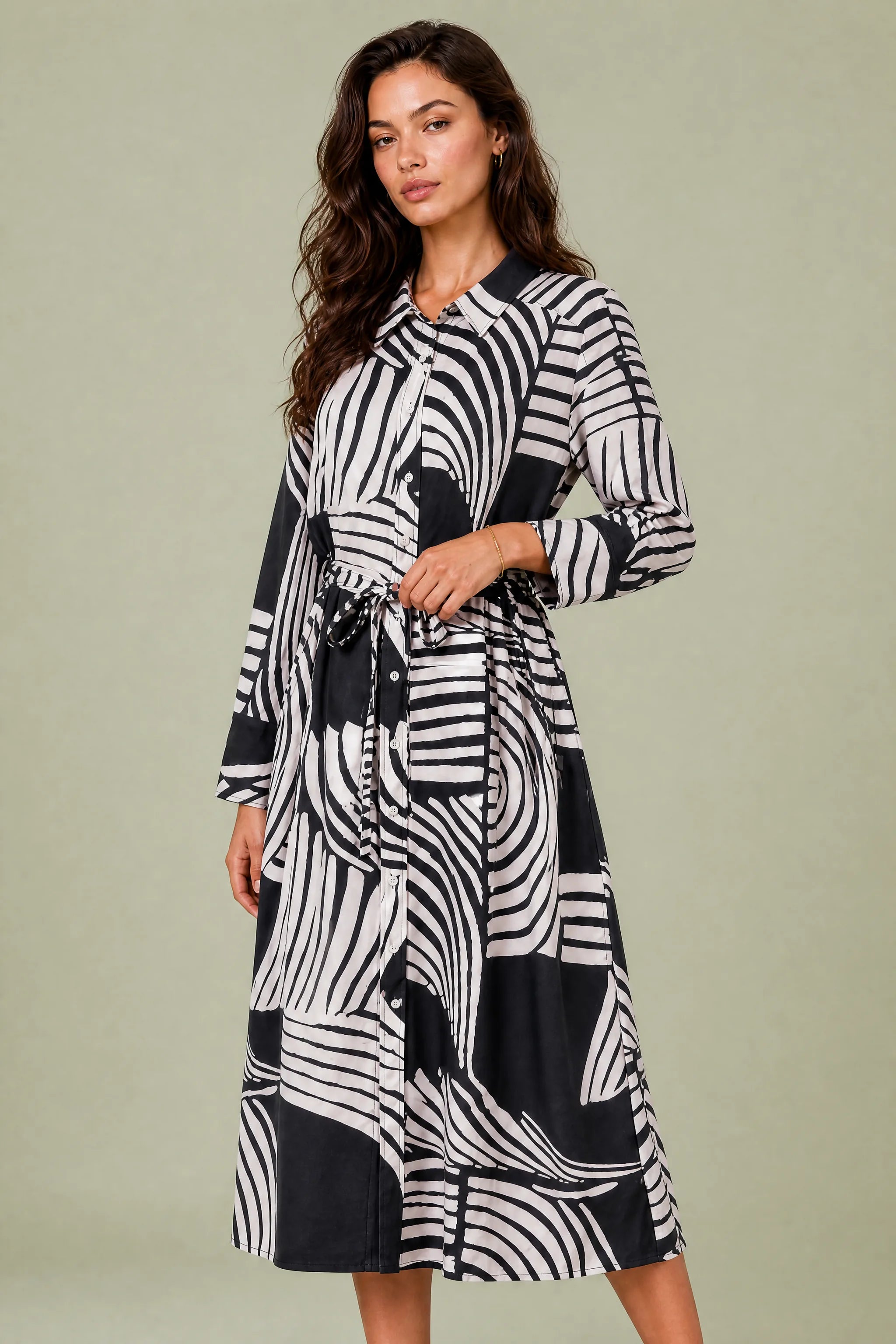 Robe longue imprimée col chemise | Vue rapprochée | Lounelle Paris