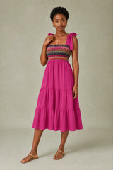 Vestido midi de alças smock