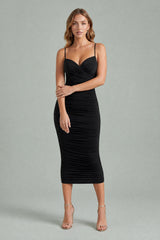 Vestido justo de costas nuas