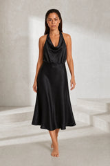 Robe noire col licou satinée