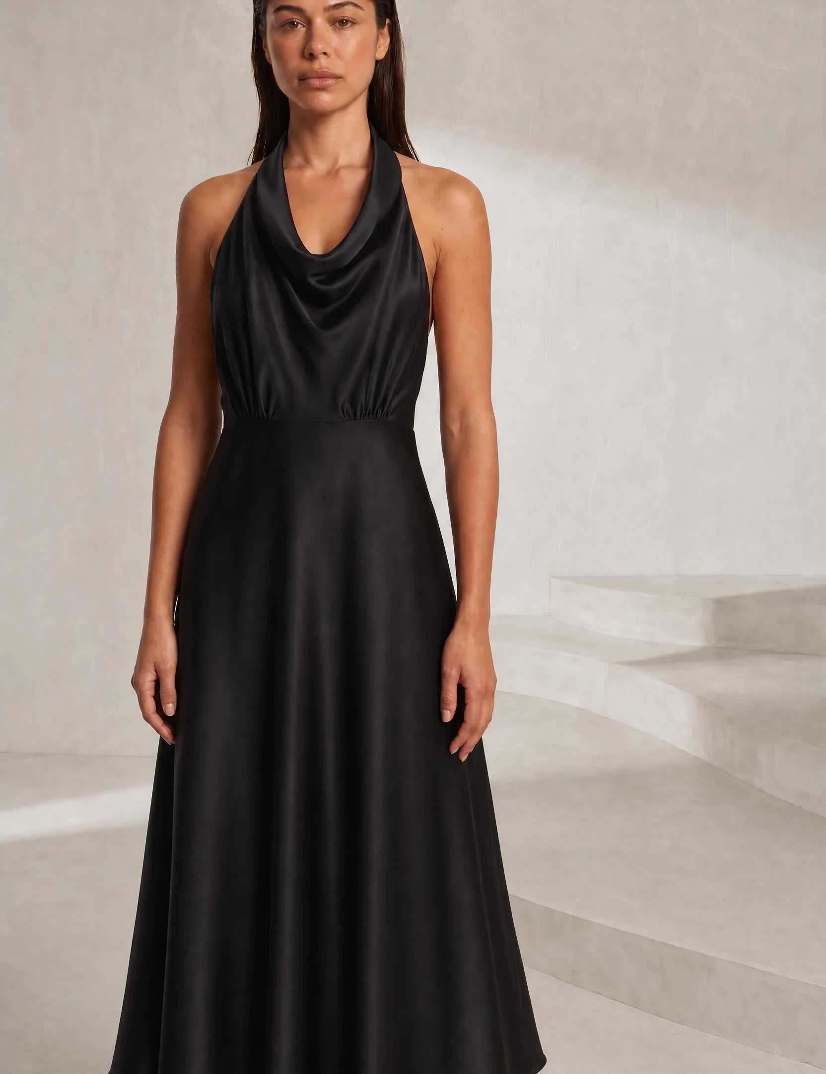 Robe noire col licou satinée | Lounelle Paris