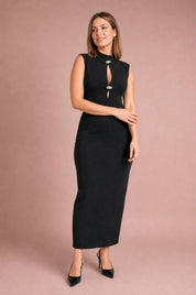 Robe noire col montant sans manches | Porté sur une autre silhouette | Lounelle Paris