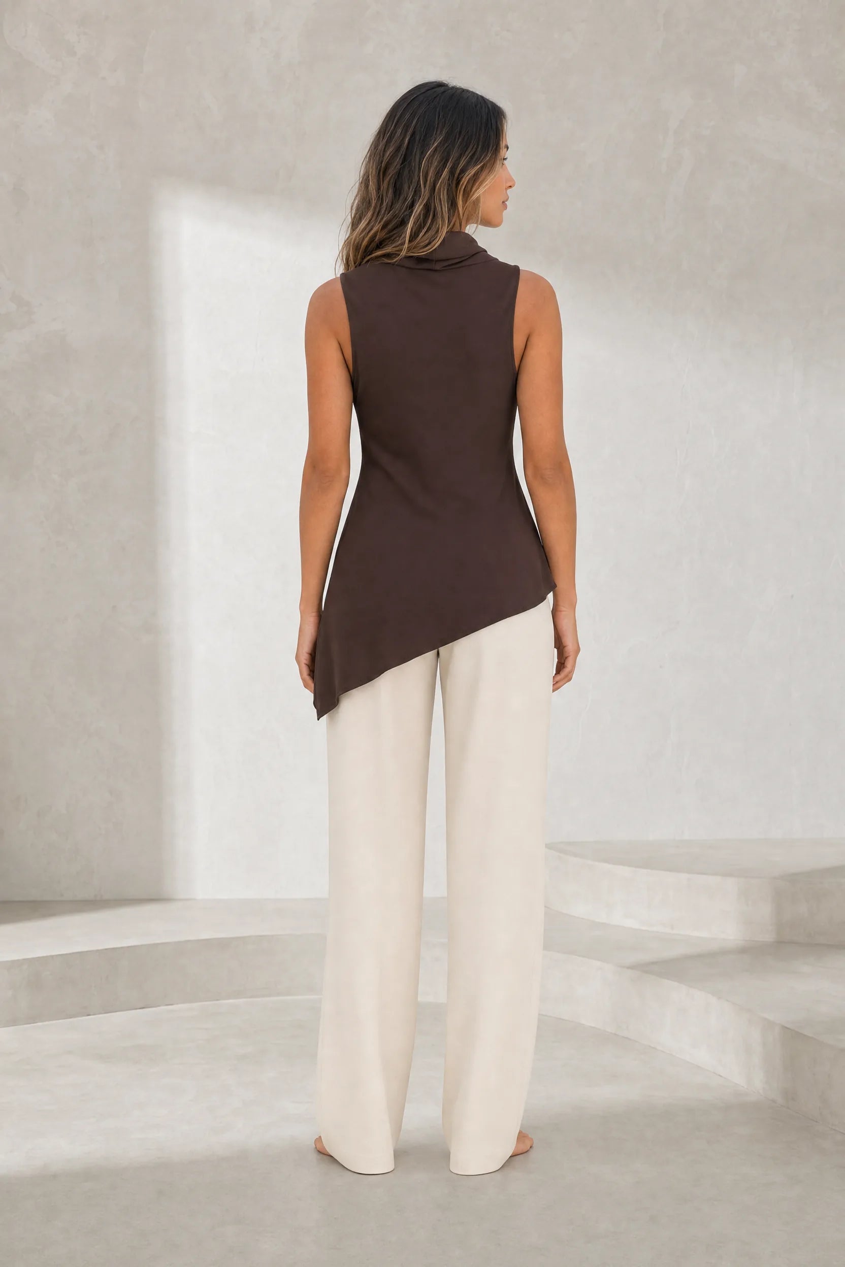Top marron foncé col drapé | Lounelle Paris