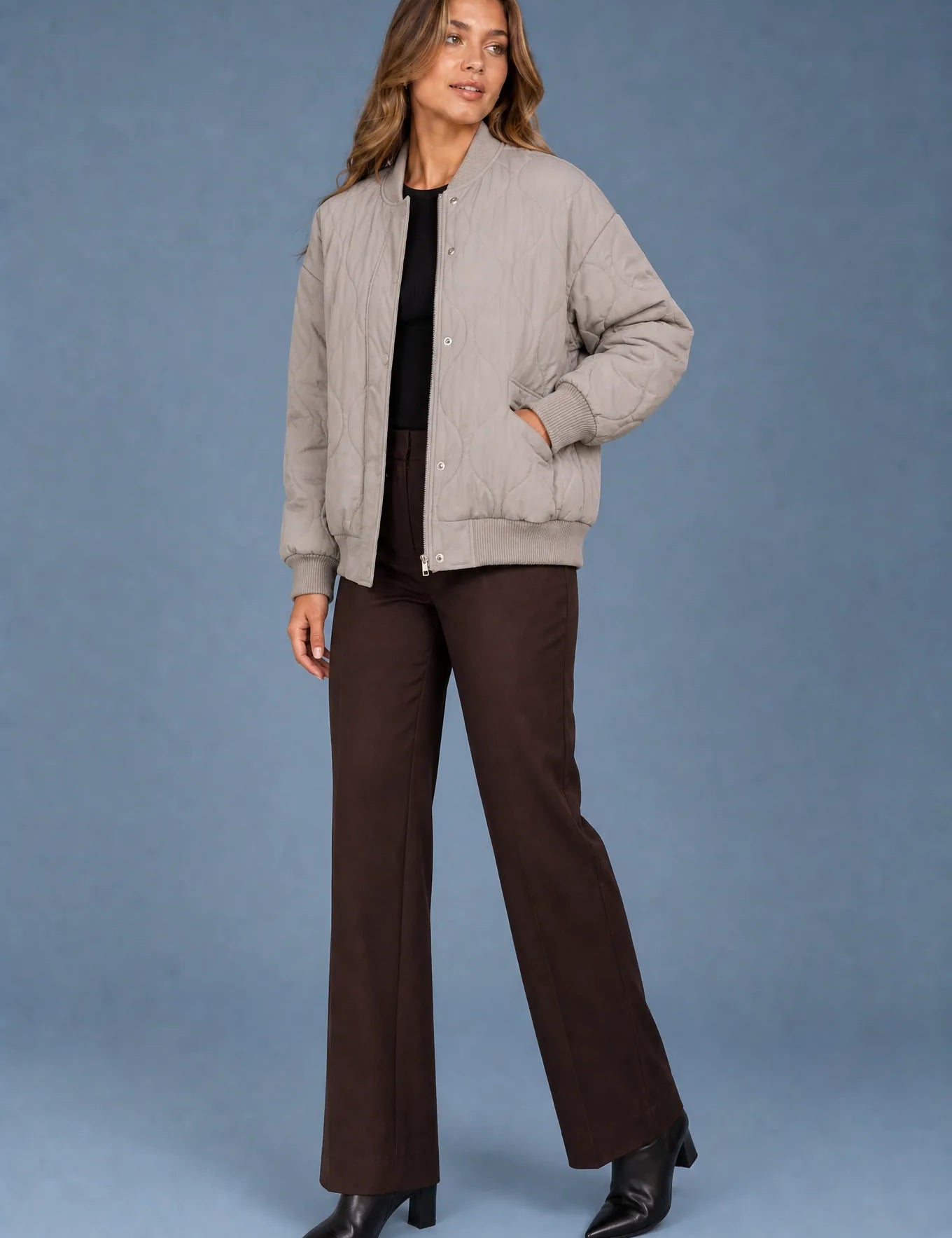 Veste matelassée ample col montant | Variante Taupe | Lounelle Paris